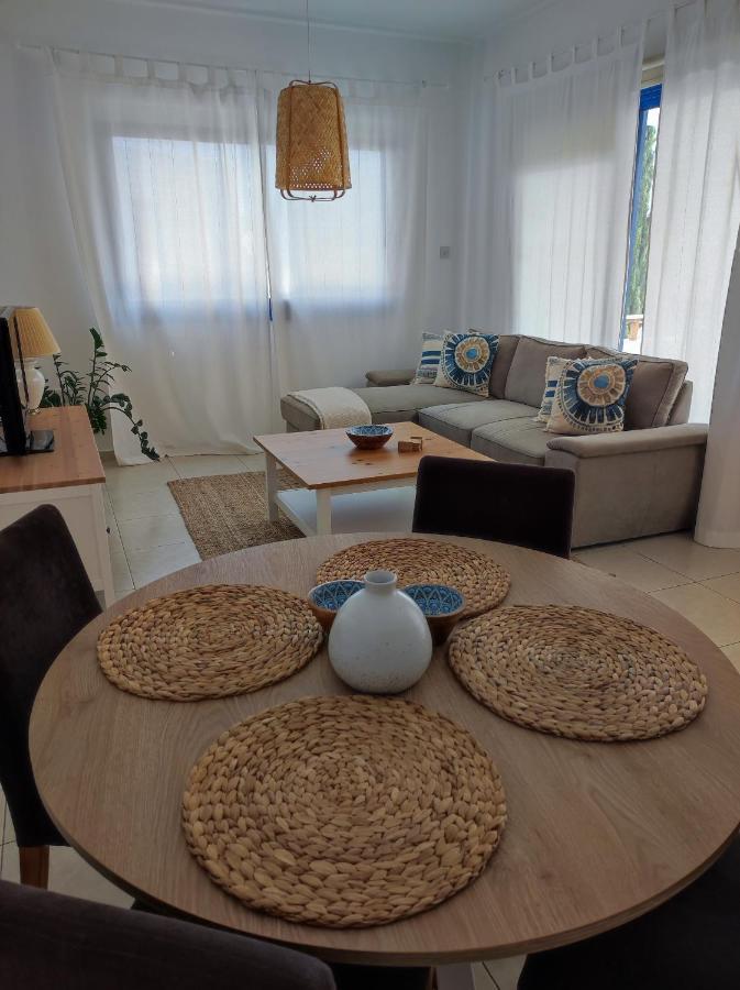 Апартаменты Marina Gardens Пафос Экстерьер фото